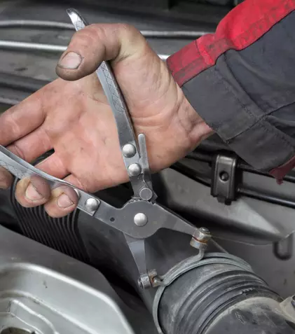 Când și de ce să folosești un clește pentru coliere auto?