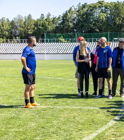 Sezonul patru al comediei „Atletico Textila” ajunge la final. Unde poate fi urmărit ultimul episod