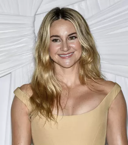 Lindsay Lohan și Shailene Woodley vor juca împreună în miniseria „Count My Lies”. Ce știm până acum despre proiect