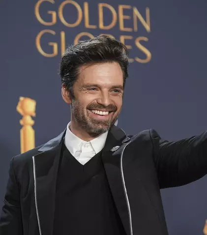 Sebastian Stan, pe coperta celebrei reviste Vanity Fair. Actorul a făcut dezvăluiri emoționante despre relația cu tatăl său