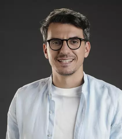 Cum arată mama lui Alexandru Ion. Concurentul de la Asia Express 2025 a dezvăluit că părinții lui sunt divorțați