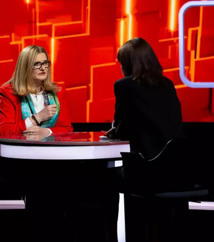 Elisabeta Lipă, la 40 de întrebări cu Denise Rifai. „Veți face valuri în politică?”