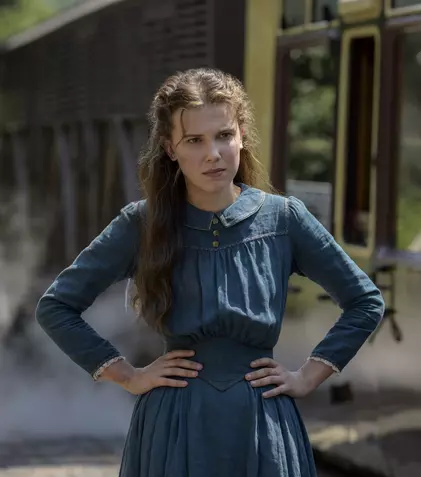 „Enola Holmes 3” vine pe Netflix! Millie Bobby Brown, Henry Cavill și Louis Partridge se întorc în rolurile lor. Detalii despre continuarea mult așteptată