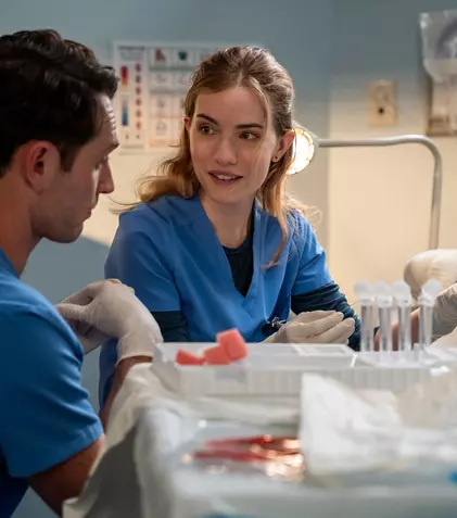 „Pulse” – Noul serial medical Netflix care a ajuns rapid în Top 10