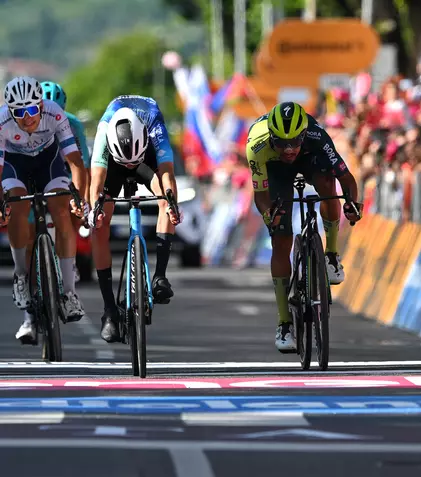 Giro d’Italia 2025, în direct pe Eurosport și Max: start spectaculos din Albania și 21 de etape de urmărit integral
