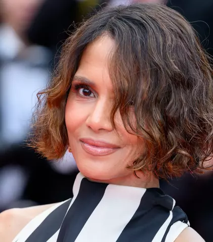Halle Berry, incredibilă la aproape 60 de ani: Imaginile care au făcut internetul să explodeze! „Mi-am pus mintea în ordine, iar corpul a urmat-o”
