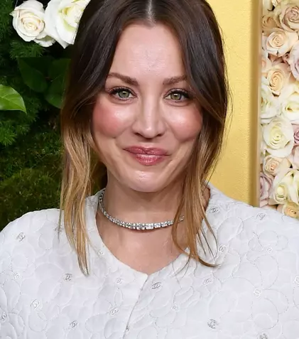 Kaley Cuoco, de nerecunoscut în noul serial „Vanish”. Transformare radicală pentru actrița din „Teoria Big Bang”