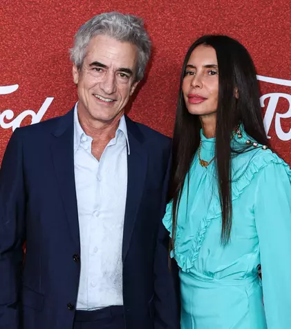 Dermot Mulroney divorțează după 15 ani de căsnicie de Prima Apollinaare. Care este motivul