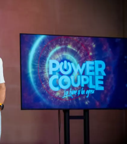 Power Couple, episodul din 12 ianuarie. Emoții uriașe la proba „Iubita mea e praștie”. Sandra Izbașa: „Îmi tremurau picioarele!”