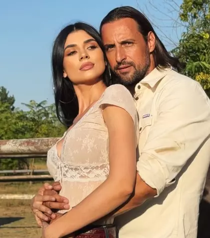 Cristina și Denis Ștefan, 12 ani de căsnicie fericită. Cum arată acum fiicele lor, Delia și Dominique