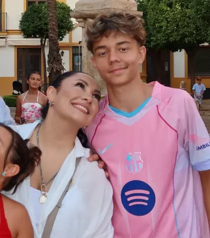 Cătălin Măruță și Andra, imagini rare din casa lor de vacanță din Spania: „Ne-am întors unde știm fiecare colț, fiecare răsărit”