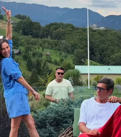 Răzvan și Irina Fodor, weekend de relaxare cu Adela Popescu și Radu Vâlcan la munte. „Este ceva special în aer”