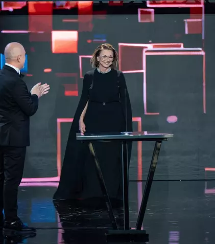 Carmen Tănase, pe scaunul fierbinte în „La bine și la Roast”. „Mă simt onorată că v-ați dat silința să mă desființați”