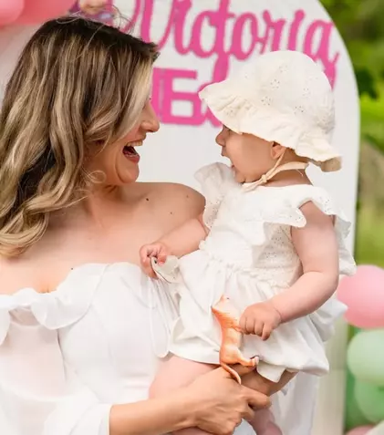 Elena Matei, fostă concurentă Survivor România, din nou mămică. „A doua cezariană am simțit-o oarecum mai ușoară”