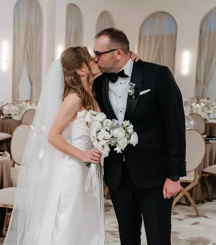 Florentina Bălășoiu, imagini spectaculoase de la nunta sa. Decorul de poveste pregătit de verișoarele reporterului Pro TV