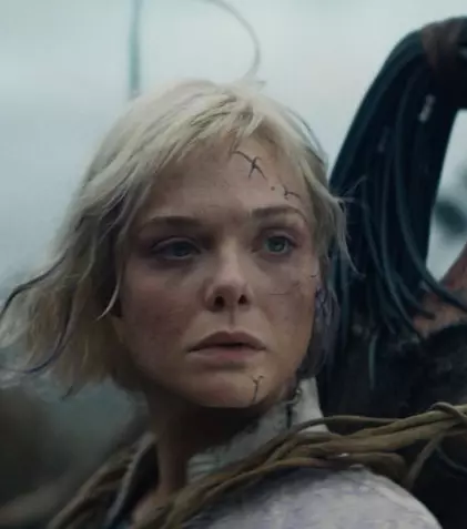 „Predator: Badlands” – aventură SF cu Elle Fanning. Ce actori mai fac parte din distribuție. Dată de lansare în cinematografe