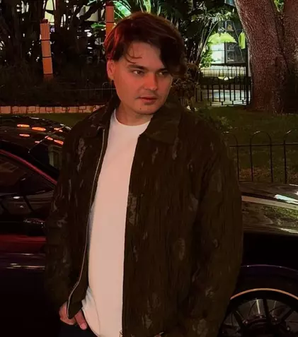 Selly, invitat pe „scaunul fierbinte” în ultima ediție a acestui sezon din La bine și la Roast. „S-a făcut remarcat vorbind singur cu camera”