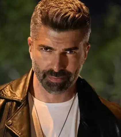 Cenk Torun, lămuriri despre divorț: „Sper că se va termina curând”. Actorul a jucat în „Capcana iubirii”, alături de Mahassine Merabet