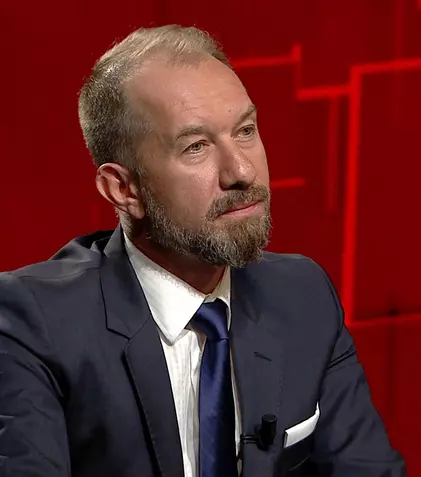 Mihai Sturzu, fostul solist Hi-Q, confesiuni la „40 de întrebări cu Denise Rifai”: „Mi-ar fi plăcut să zbor cu tata. Cred că ar fi fost foarte mândru de mine”