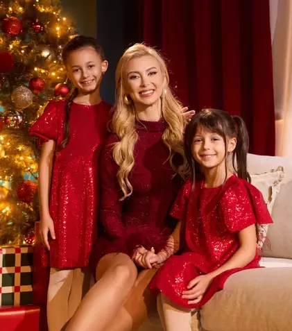 Andreea Bălan transmite un mesaj emoționant fiicelor sale de Crăciun: „Să fiți fericite și sănătoase”. Imagini cu micuțele vedetei