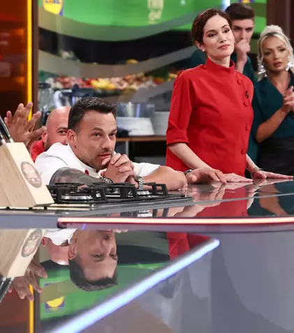 Rezultat fără precedent la Chefi la cuțite 2025: un jurat obține o superputere. Echipele, provocate în battle de două amulete