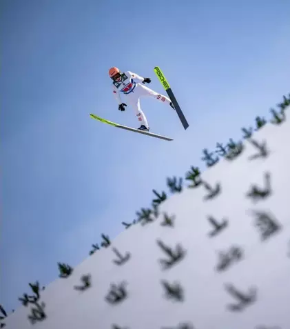 Cine transmite Turneul Celor Patru Trambuline, cea mai importantă competiție din cadrul Cupei Mondiale de sărituri cu schiurile