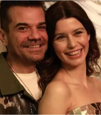 Beren Saat și Kenan Doğulu, aniversare printre „cenușă”. Mesajul sfâșietor al actriței după ce focul le-a distrus viața în Los Angeles