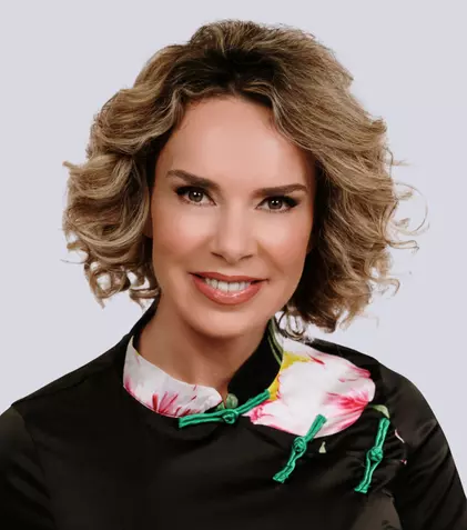 EXCLUSIV. Mirela Vașadi, amintiri dureroase de Paște: „Sărbătoresc de două ori”. Ce făcea jurnalista la Oradea pe vremea când trăiau părinții ei