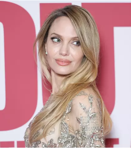 Angelina Jolie i-a dat lovitura de grație lui Brad Pitt în instanță! Decizia judecătorului care schimbă totul în procesul pe avere