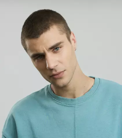 Cine este Alexandru Burcă, actorul din „TRAFIC”. Primul film, primul rol principal și imaginile de pe platourile PRO TV