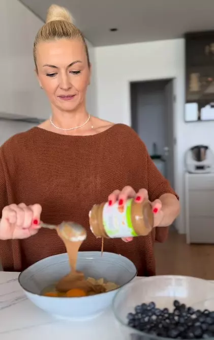 briose banane si afine elwira petre 3