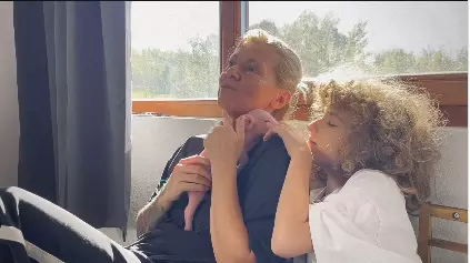 *EXCLUSIVE* Dominic Purcell spotted fueling up and grabbing snacks in Toluca Lake, Los Angeles