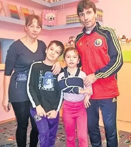 Dana şi Iosif Rotariu au adoptat doi copii bolnavi, Kassandra şi Cristian