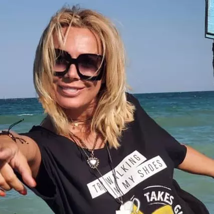 Dana-Savuica-mare