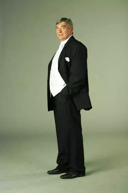 mihai-dinvale-523267l-576x0-w-e930acf9