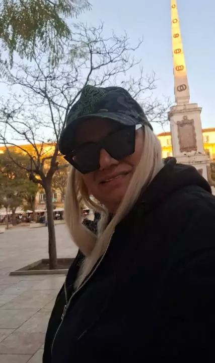nikita cu sapca