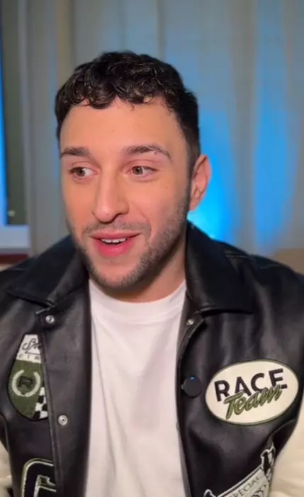 robert lukian 32