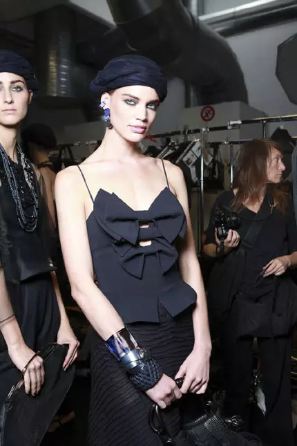 Giorgio Armani primavara vara 2011