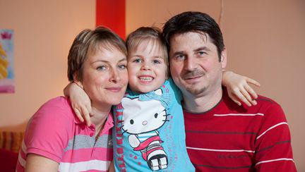 O fetiță de 5 ani din Slovacia cu paralizie cerebrală – parte din studiul tratamentului cu celule stem