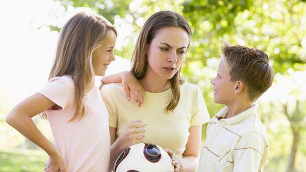 Strategii pentru părinţi furioşi – cum să evitaţi crizele de nervi de faţă cu copiii