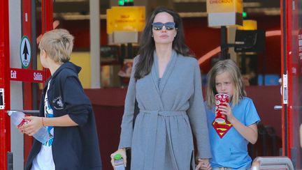 Sfatul Angelinei Jolie pentru cele 3 fiice ale sale