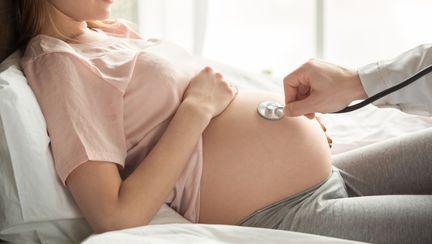 Cum ai grija de sarcina ta inca din primul trimestru: 3 sfaturi utile pentru viitoarele mamici