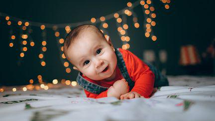 (P) 5 tipuri de hăinuțe esențiale în garderoba bebelușului tău