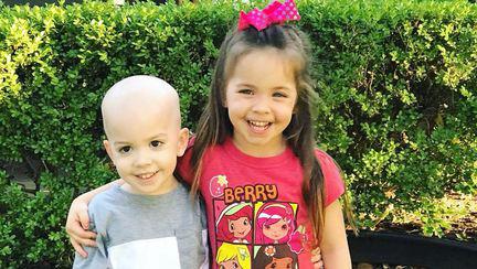 „Așa arată cancerul în copilărie!”Povestea unui băiețel care a făcut chimioterapie trei ani și jumătate