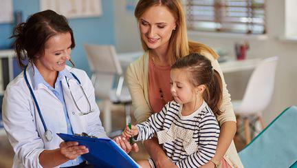 3 motive pentru care medicii pediatri sunt speciali