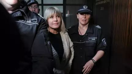 Elena Udrea, operată de urgență la Spitalul Județean Ploiești după ce i s-a făcut rău în penitenciar