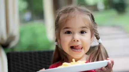 Lupta pentru putere la masa