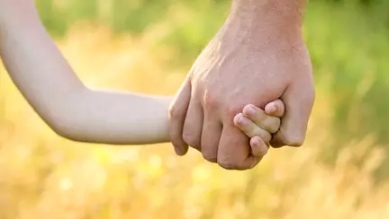 Greşeli care-l fac pe copil să-şi piardă încrederea în noi