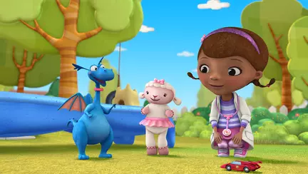 Fii alături de „Doctorița Plușica", la Disney Junior