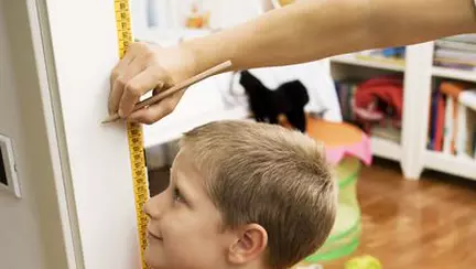 Nanismul la copii - semne,cauze,pericole,tratament